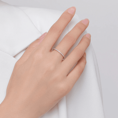 Elegant Sparkle Solitaire Ring 