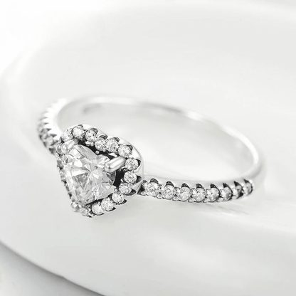 Heart Halo Sparkle Solitaire 