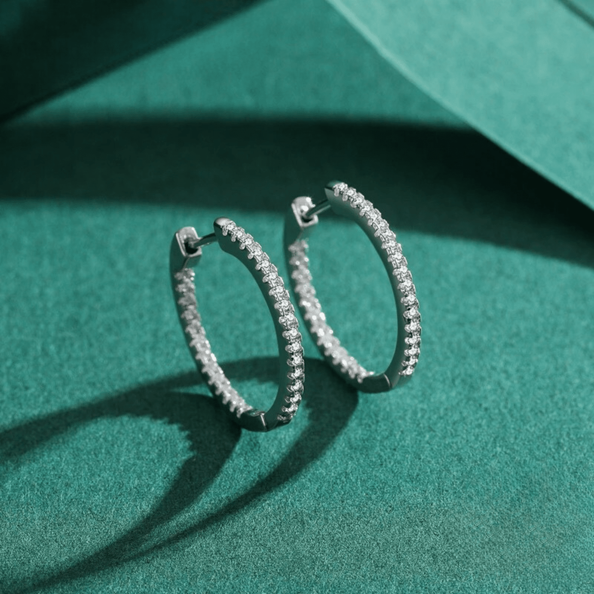 Silver Gleam Hoop Earrings 