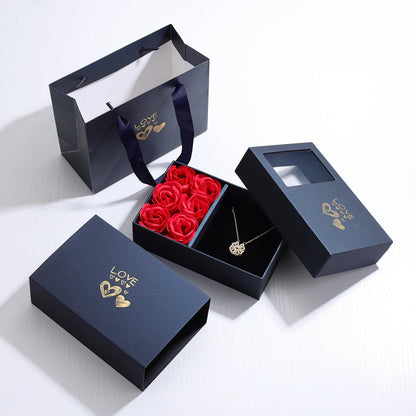 Unique Four Leaves Necklace with Gift Box 6 Roses 